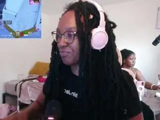 Itstaylorofficial  live sex cam
