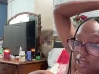 Itstaylorofficial  live sex cam