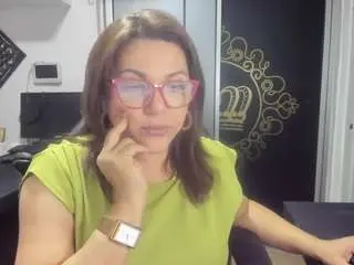 Tiffanywiilson  live sex cam