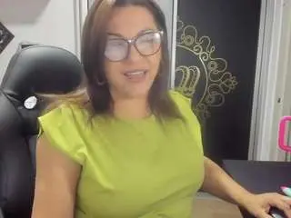 Tiffanywiilson  live sex cam