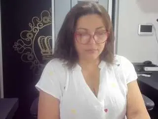 Tiffanywiilson  live sex cam