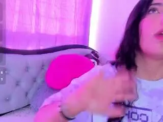 Alejitat  live sex cam