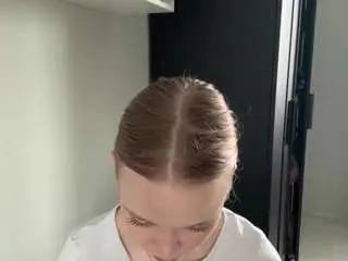 Andreamordeci  live sex cam