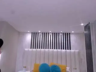 Paulinesanz  live sex cam