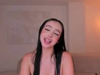 Paulinesanz  live sex cam