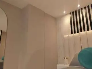 Paulinesanz  live sex cam