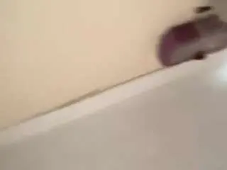 Slim2goodie444  live sex cam