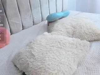 Aurora-johnson  live sex cam