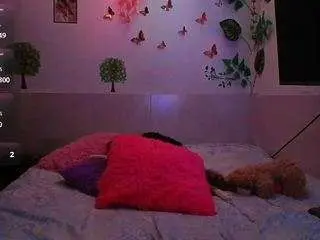 Emily-cooper-a  live sex cam