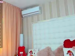 Kinkyofficee  live sex cam