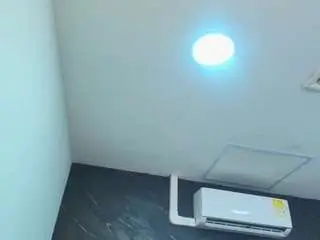 Kissme-luna  live sex cam