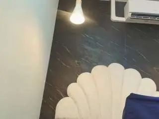 Kissme-luna  live sex cam