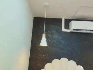 Kissme-luna  live sex cam