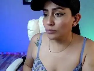Moniica1  live sex cam