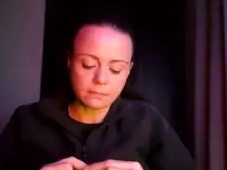 Mrsbunnybum  live sex cam