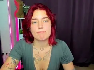 Nikkiginger  live sex cam
