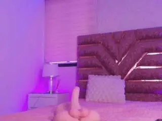 Sofia-go  live sex cam