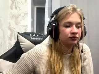 Cristalhutchen  live sex cam