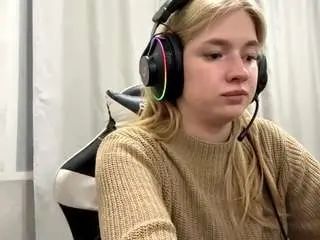 Cristalhutchen  live sex cam