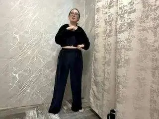 Daiseydelavergne  live sex cam