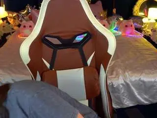 Kristifoxy  live sex cam