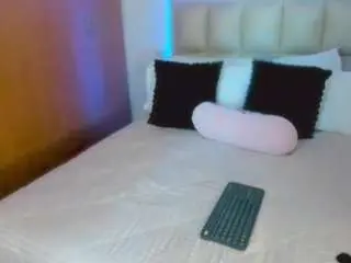 Kyleesophia1  live sex cam