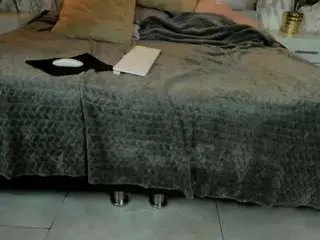 Mysterius-woman  live sex cam