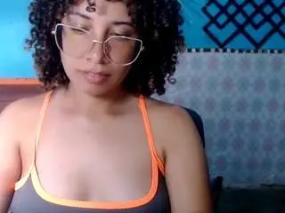 Nadiablack  live sex cam