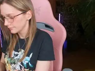 Nicolebloom  live sex cam