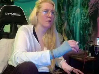 Candismiths  live sex cam