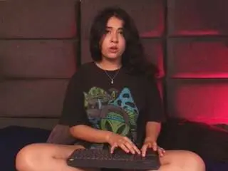 Lioyqueen  live sex cam