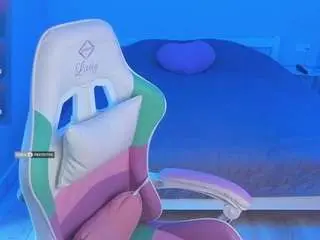 Suewannaplay  live sex cam