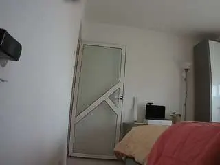 Voyeurcam-charmhellen-kitchen  live sex cam