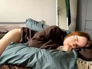 Deannegraham  live sex cam
