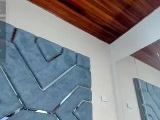 Lucciaporter  live sex cam