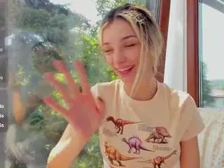 Sassyt33n  live sex cam