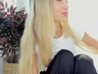 Sassyt33n  live sex cam
