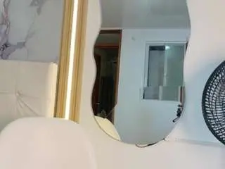 Valeriaoff  live sex cam