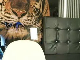 Valeriaoff  live sex cam