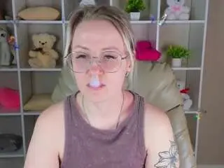 Elsa-roberts  live sex cam