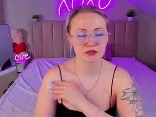 Elsa-roberts  live sex cam
