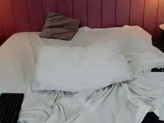 Luna-cutefx  live sex cam