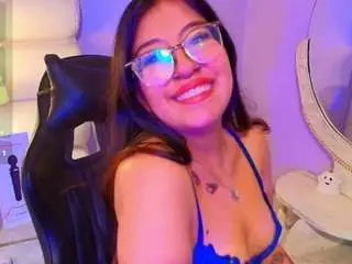 Milan-sweett  live sex cam