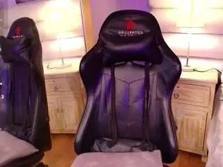 Milan-sweett  live sex cam