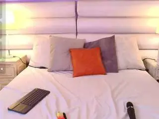 Milan-sweett  live sex cam