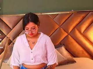 Milan-sweett  live sex cam