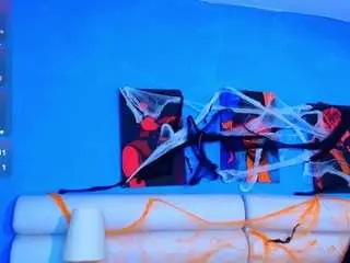 Milan-sweett  live sex cam