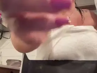 Sweetdelight84  live sex cam