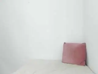 Vicky-freedom  live sex cam