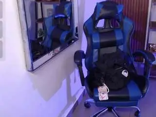 Kenya-buhle  live sex cam